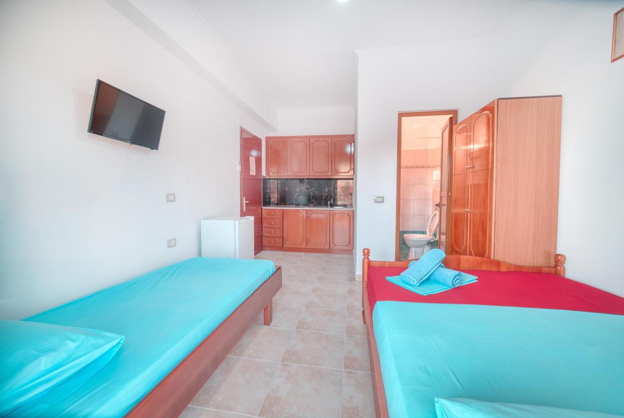 Mirror Beach Ksamil - Vila Zervo Sarande Exterior photo